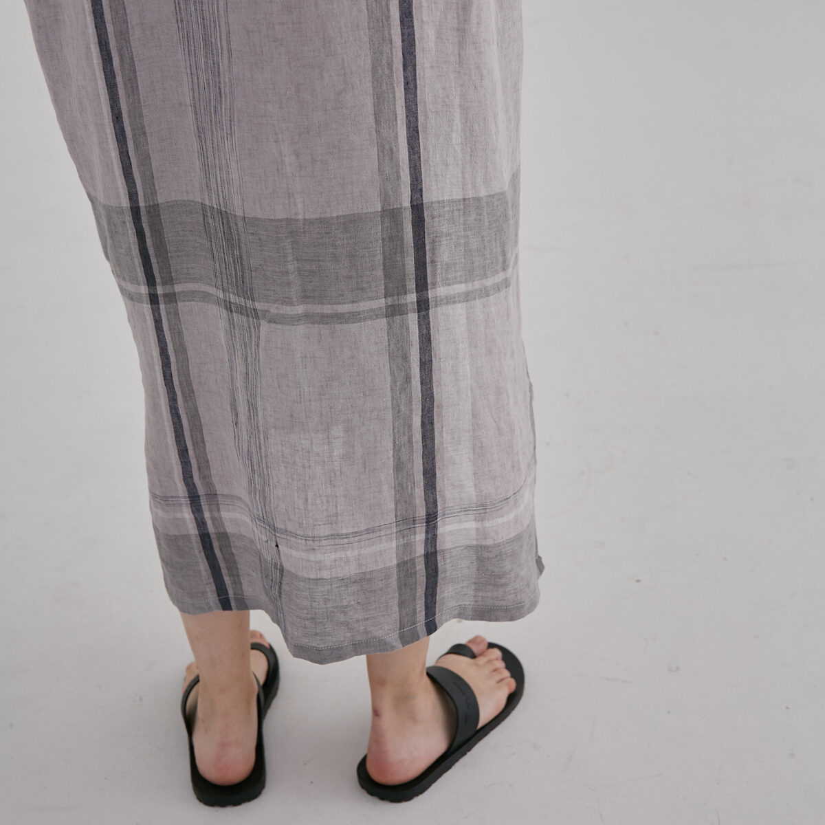 Everyday Linen Dress – Check - Image 8