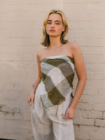 Triangular Linen Scarf – Matcha