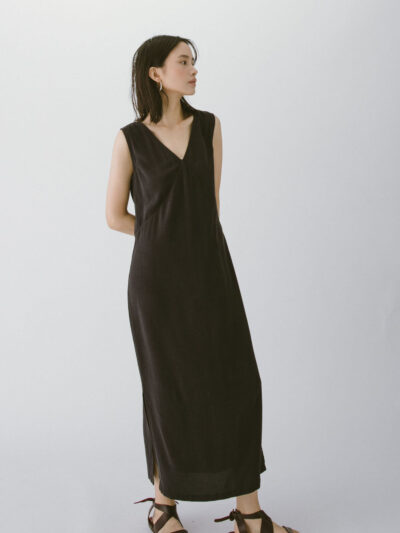 V-Neck Sleeveless Slit Dress – Black