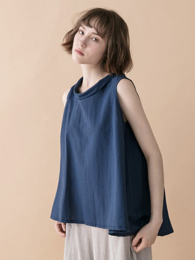 Fold-Down Collar Vest – Blue