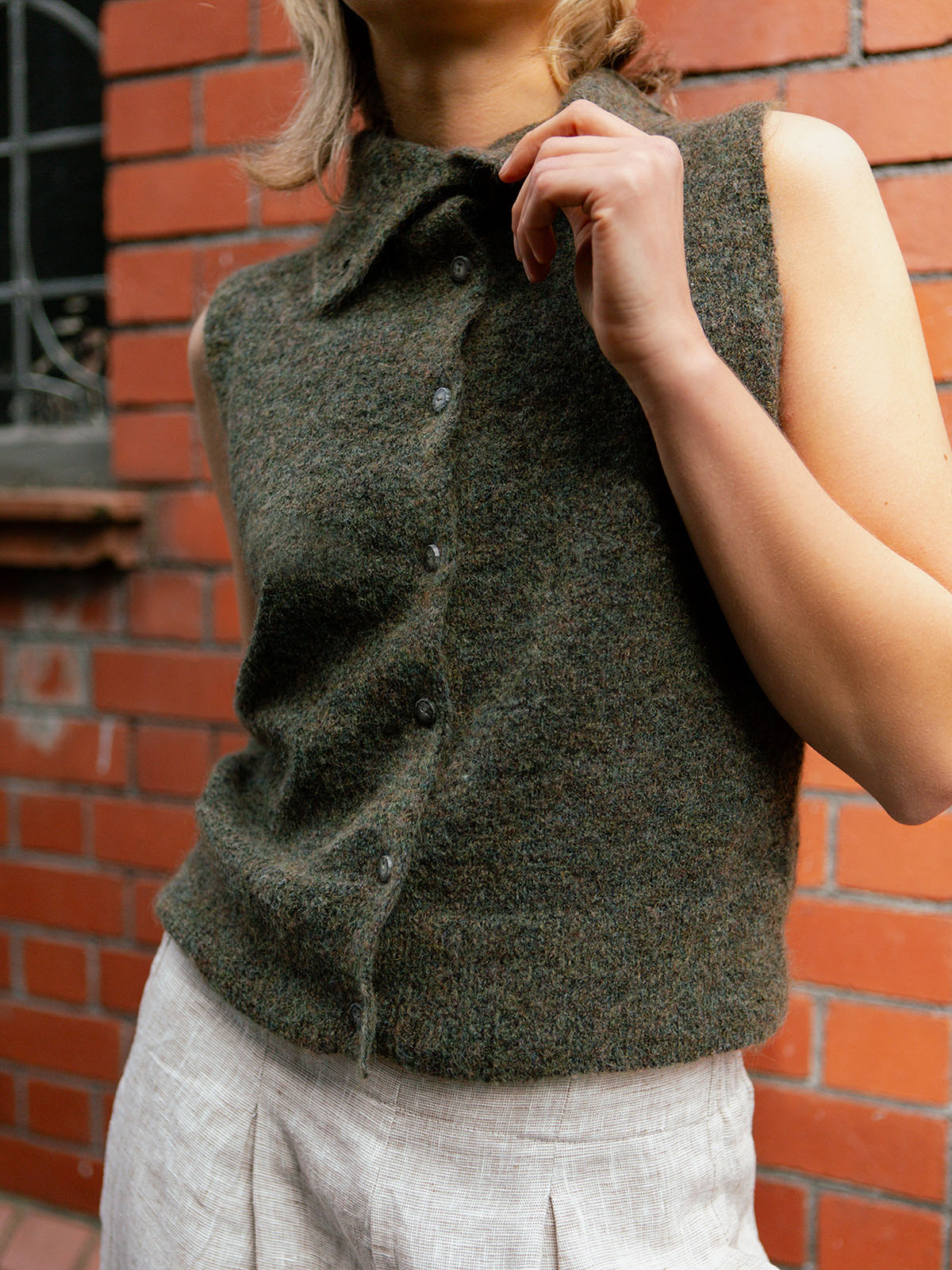 Button-Front Lightweight Wool Vest - Dark Green - Image 4