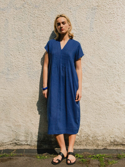 V‑Neck Pleated Dress - Blue