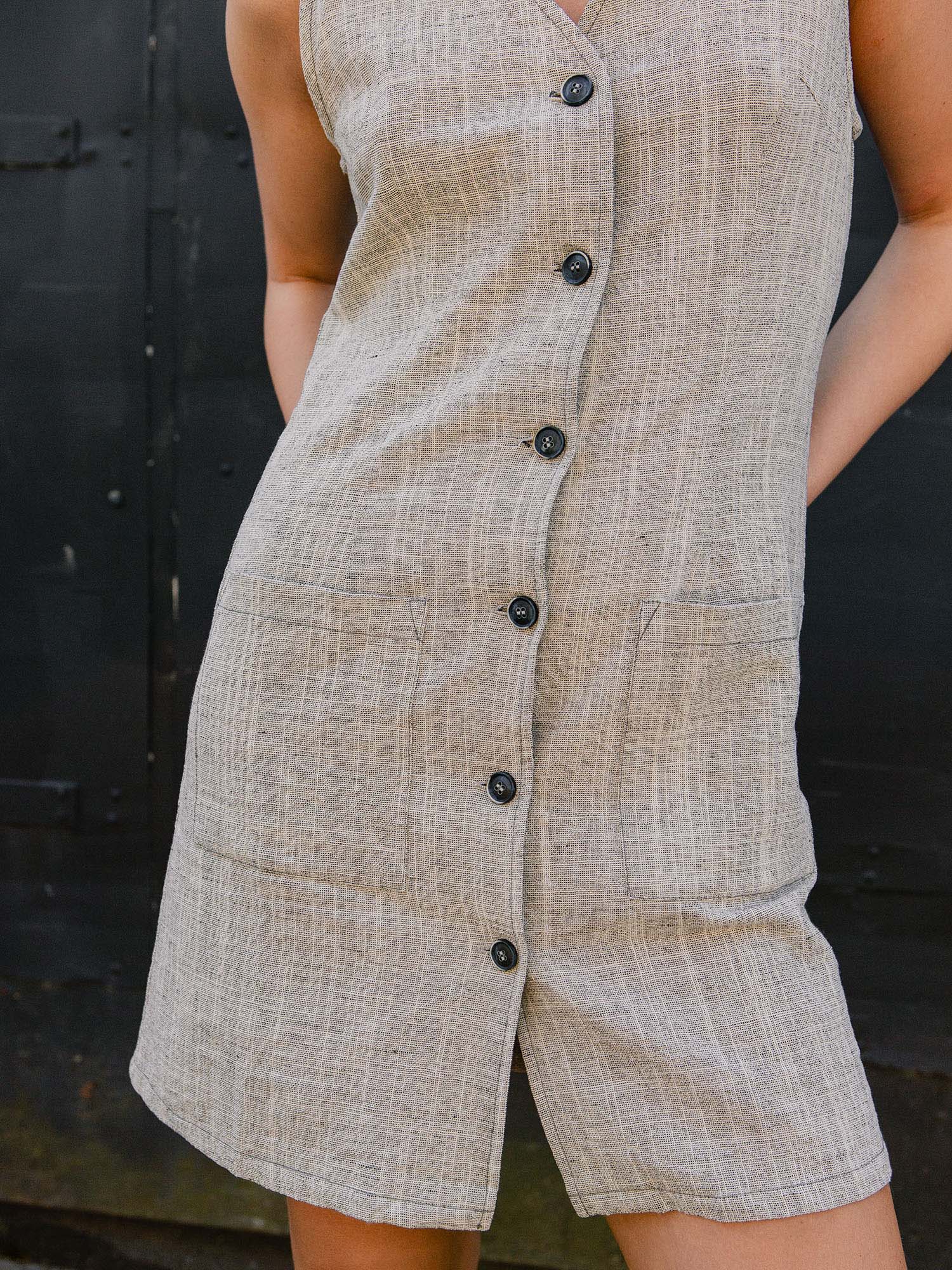 Button-Front V-Neck Pocket Dress – Black & White Weave - Image 9