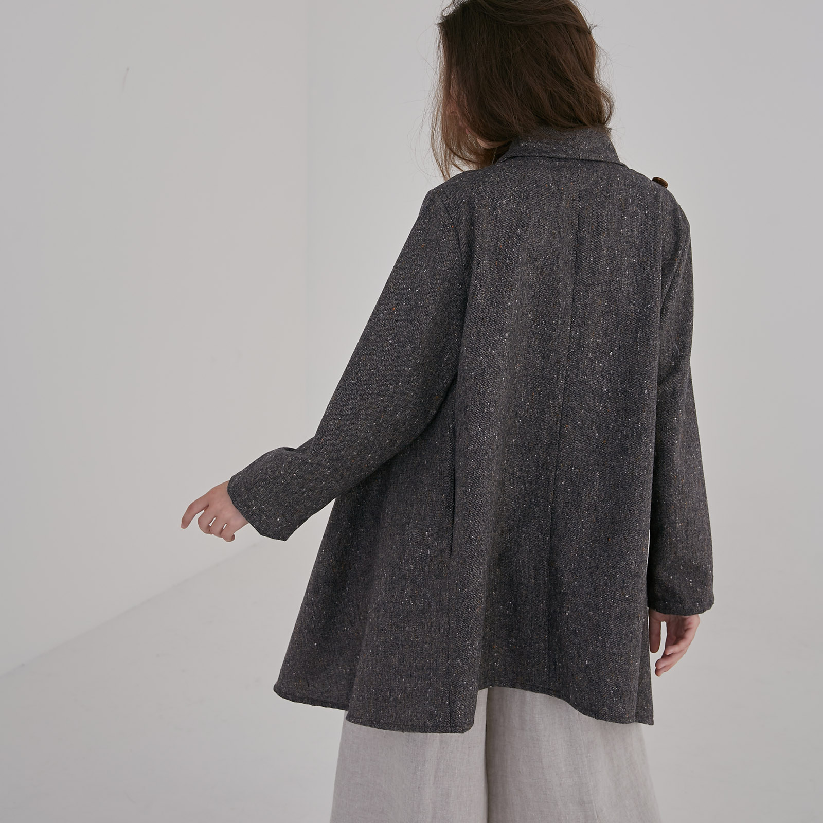 Wrap‑Collar Wool Coat - Dark Grey - Image 3