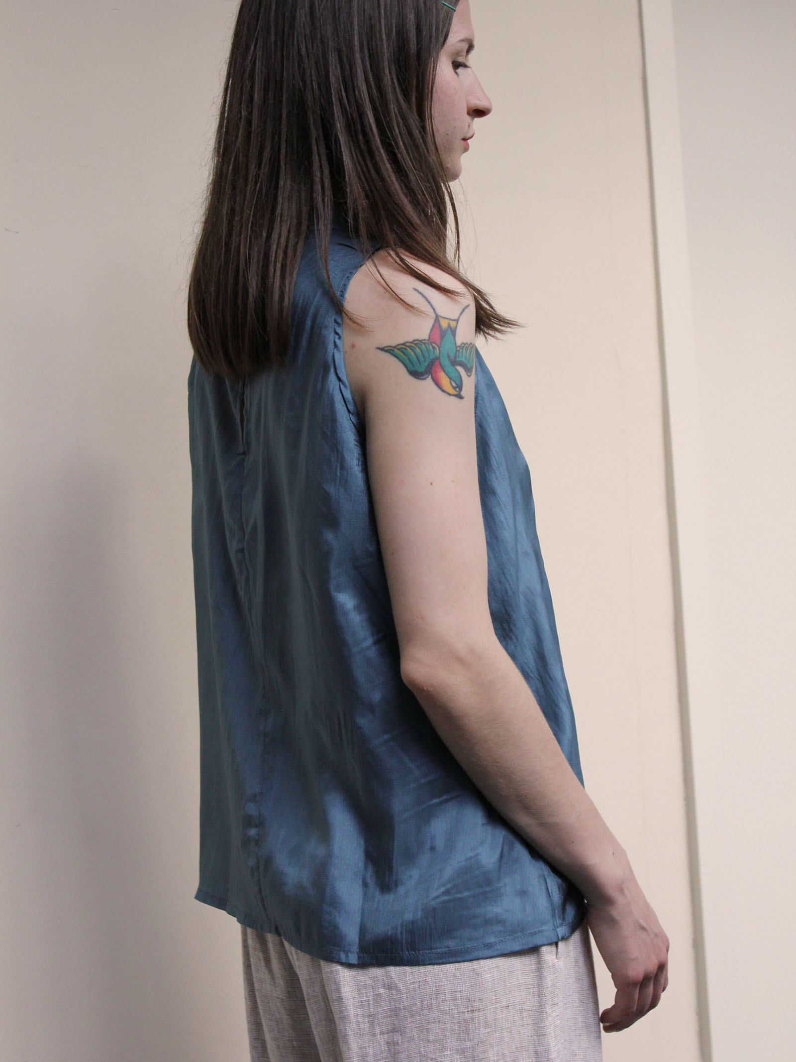 Pleated Stand Collar Sleeveless Top – Blue Silk - Image 5
