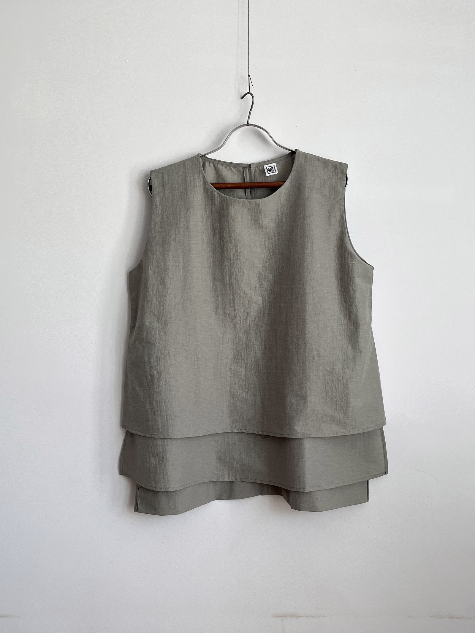 Layered Vest – Light Green - Image 8