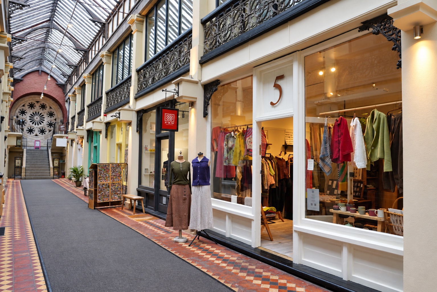 Raw Ecoproject’s shop in Clifton Arcade, Bristol